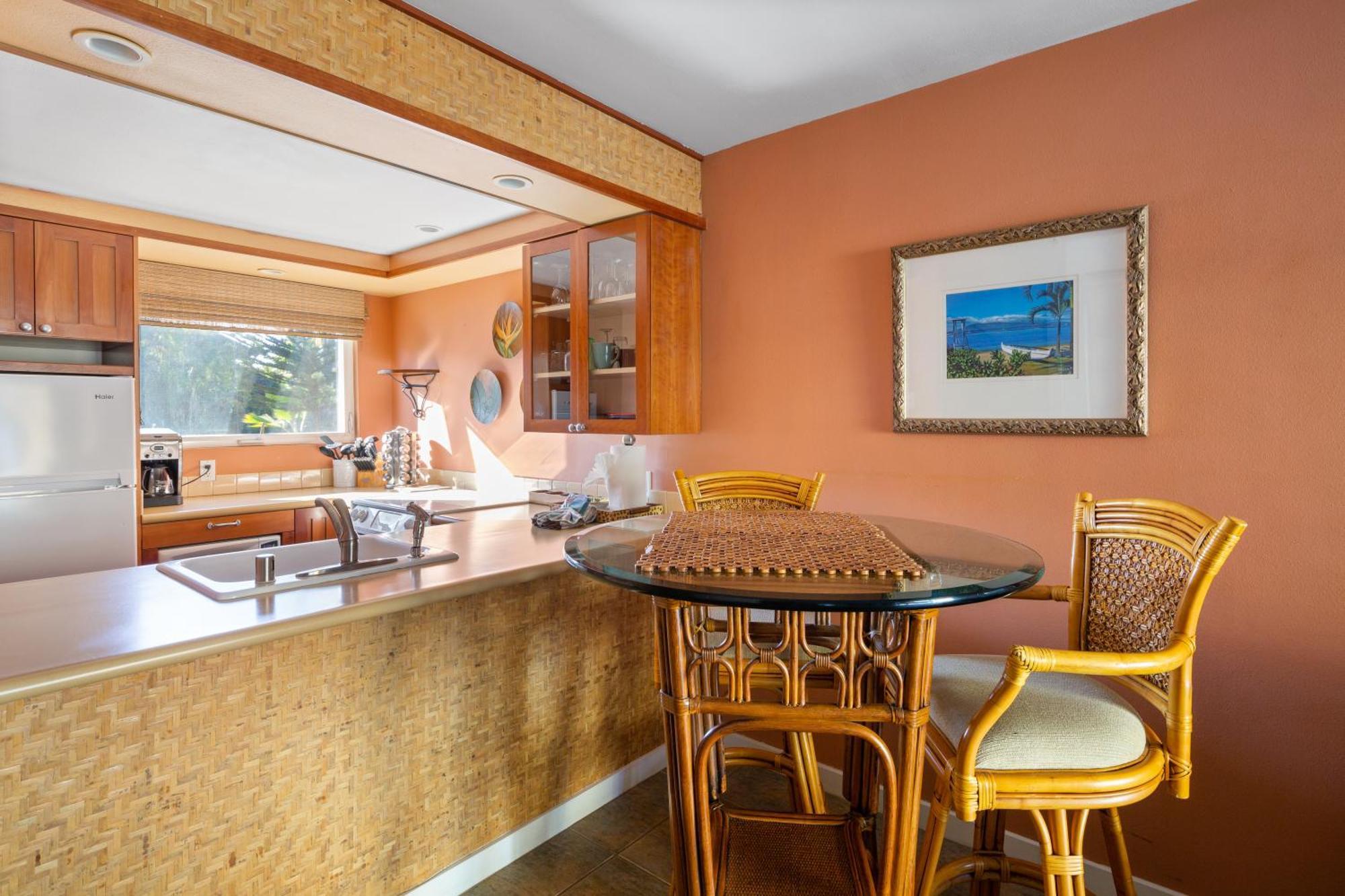 Bamboo Suite, 1 Bedroom, Sleeps 4, Pool & Bbq, Pre-Renovation Summer Sale Kīhei Exterior foto