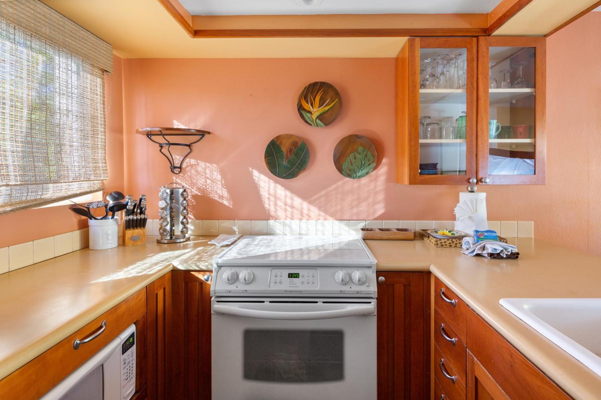 Bamboo Suite, 1 Bedroom, Sleeps 4, Pool & Bbq, Pre-Renovation Summer Sale Kīhei Exterior foto