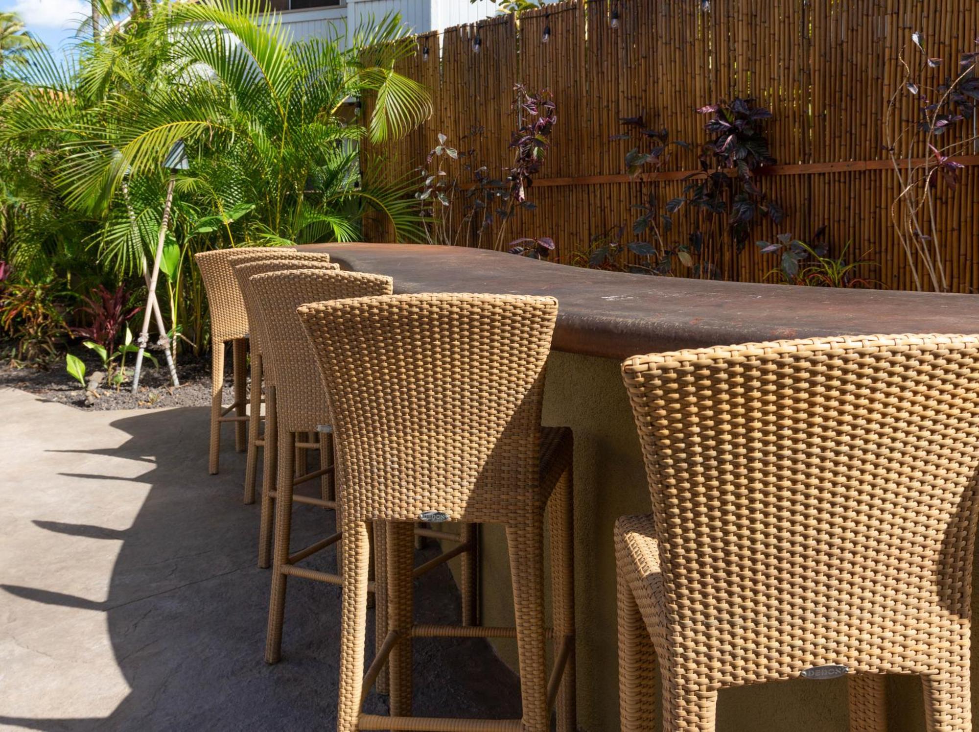 Bamboo Suite, 1 Bedroom, Sleeps 4, Pool & Bbq, Pre-Renovation Summer Sale Kīhei Exterior foto